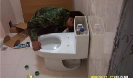 马桶水箱漏水维修视频,跟随维修视频学技巧